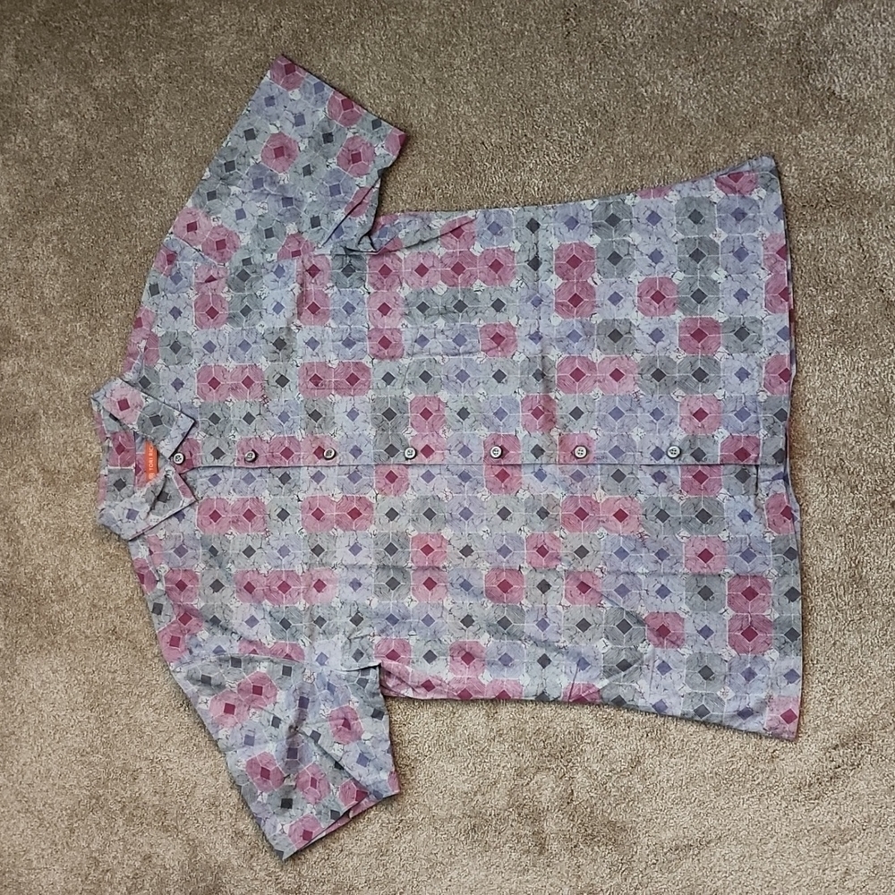 Tori Richard short-sleeved, button-down, collared shirt